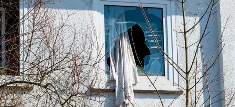 Storm Window Installation Contractors in Leesburg, FL